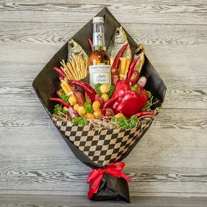 Мужской подарочный букет с воблой, колбасами, сырами и болгарским перцем - №218